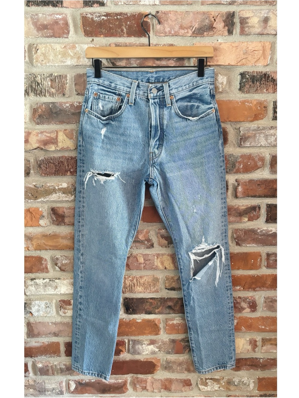 Levi’s 501 Straight Leg Jeans Distressed High Rise Button Fly, 26